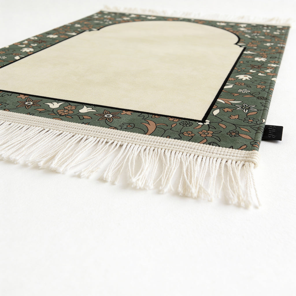 AL-Rawda Prayer Mat - Regular - Velvet